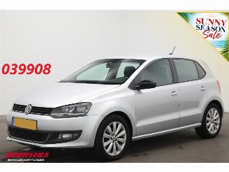 Voiture accidenté Volkswagen Polo 1.2 Easyline Clima Apple/Android 2010/6