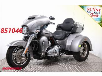 okazja motocykle Harley-Davidson  FLHTCUTG Tri Glide Ultra Classic 5HD! LED ABS Cruise Reverse 28.802 km! 2016/7