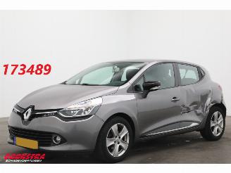 skadebil auto Renault Clio 0.9 TCe Expression Cruise Navi Airco 2013/3
