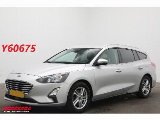 krockskadad bil auto Ford Focus 1.0 EcoBoost Cruise Navi Airco Apple/Android Camera PDC AHK 2020/10