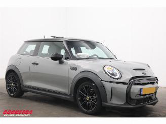Mini Electric SE Yours 33 kWh Pano ACC Navi Clima SHZ Leder Apple/Android Camera PDC picture 2