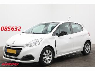 skadebil auto Peugeot 208 1.2 PureTech Like Cruise Airco Bluetooth 2018/10