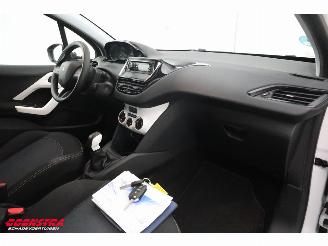 Peugeot 208 1.2 PureTech Like Cruise Airco Bluetooth picture 16