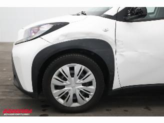 Toyota Aygo 1.0 VVT-i MT Play Cruise Airco Bluetooth Camera picture 6