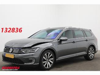 krockskadad bil auto Volkswagen Passat Variant 1.4 TSI GTE DSG Highline ACC Navi Clima SHZ Ergo Act. Apple/Android Camera PDC AHK 2015/12