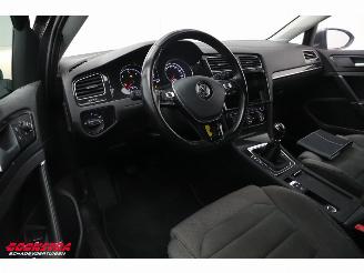 Volkswagen Golf 1.6 TDI Highline ACC Navi Clima SHZ LrHZ PDC picture 16