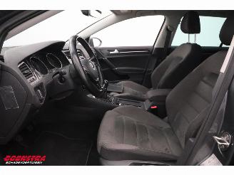 Volkswagen Golf 1.6 TDI Highline ACC Navi Clima SHZ LrHZ PDC picture 14