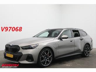 Avarii autoturisme BMW 5-serie xDrive Touring M-Sport B&W HUD Pano Memory LrHZ 360° AHK 2025/9