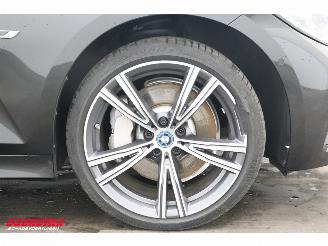 BMW 3-serie 330e High Executive HUD Pano Memory Camera SHZ Leder LED picture 11