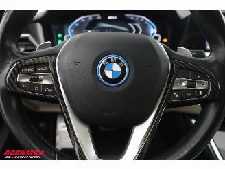 BMW 3-serie 330e High Executive HUD Pano Memory Camera SHZ Leder LED picture 21