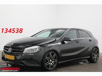 Unfallwagen Mercedes A-klasse 180 CDI Ambition Cruise Navi Airco Bluetooth PDC AHK 2013/8