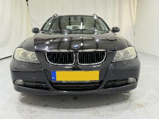 BMW 3-serie Touring 320i Executive Aut picture 2