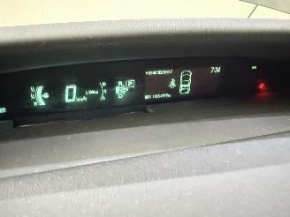 Toyota Prius HB 1.8 Dual VVT-i Hybrid Dynamic picture 3