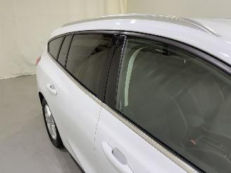 Ford Focus Wagon 1.0 EcoBoost Trend Edition picture 12