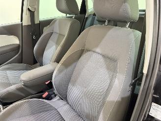 Volkswagen Polo V HB 1.0 Fresh Airco picture 25