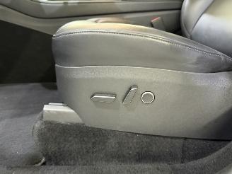 Tesla Model Y Standard Range picture 23