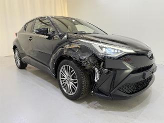 Vaurioauto  passenger cars Toyota C-HR 1.8 Hybrid Exe Nav/Clima/Leer 2024/2