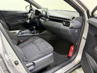Toyota C-HR 1.2 Turbo picture 6
