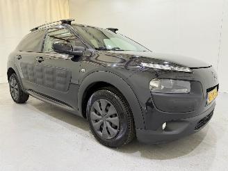 krockskadad bil auto Citroën C4 cactus 1.6 Blue HDI 100 Shine Pano/Navi 2015/12