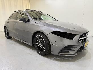 damaged passenger cars Mercedes A-klasse 200 Business Solution AMG Aut7 2018/8