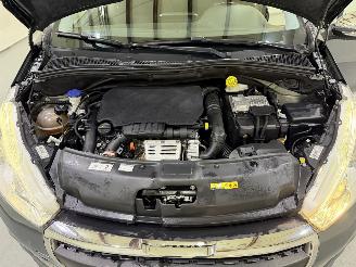Peugeot 208 HB 1.2 Allure Navi/Clima/Pano picture 38