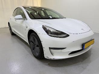 krockskadad bil auto Tesla Model 3 Long Range Dual Motor 75 kWh 2019/12