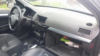 Opel Astra Astra H (L48), Hatchback 5-drs, 2004 / 2010 1.6 16V picture 10