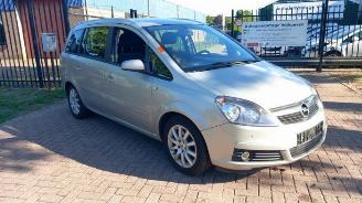 Sloopauto Opel Zafira Zafira (M75), MPV, 2005 / 2015 2.2 16V Direct Ecotec 2007/8
