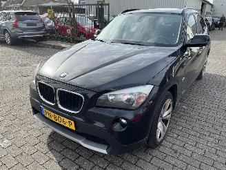 Unfallwagen BMW X1 2.0 D  X-Drive   Automaat  ( schadevrij ) Panoramadak-Leer 2011/11