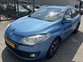 Damaged car Renault Mégane Stationcar 1.5 DCI Expression 2012/8