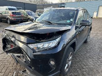 Damaged car Toyota Rav-4 2.5 Hybrid AWD-i  Automaat  Business Plus 2021/5