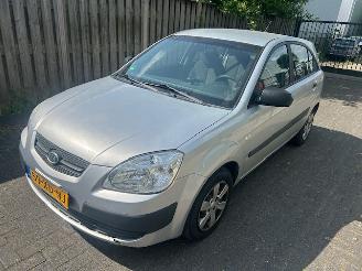 Avarii autoturisme Kia Rio 1.4  X-pect   5 Drs 2007/4