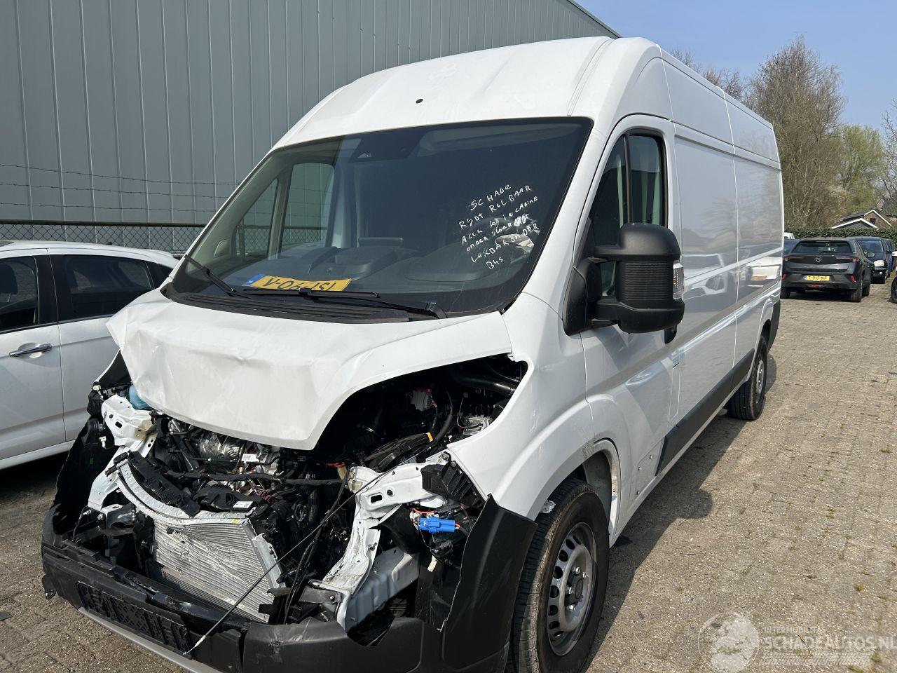 Peugeot Boxer 2.2 BlueHDI   L3H2  3.5 T  Zwaar   ( 1052 KM )