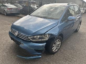 krockskadad bil auto Volkswagen Golf Sportsvan 1.6 TDI  Comfortline 2014/11