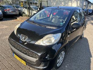 krockskadad bil auto Peugeot 107 1.0  3 Drs 2010/7