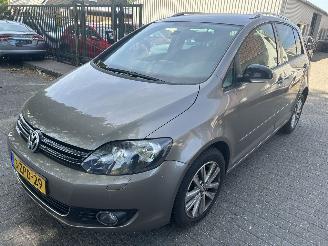 krockskadad bil auto Volkswagen Golf plus 1.4 TSI   Automaat  Style 2011/4