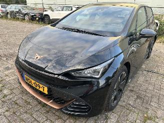 krockskadad bil auto Cupra Born EV Performance Limited  Automaat 170 KW  /  63 kWh  ( 895 KM ) 2025/7