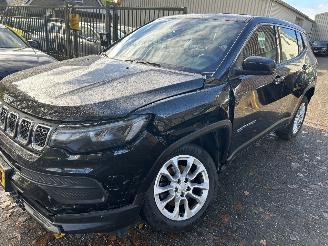 krockskadad bil auto Jeep Compass 1.3 T Longitude 2022/8