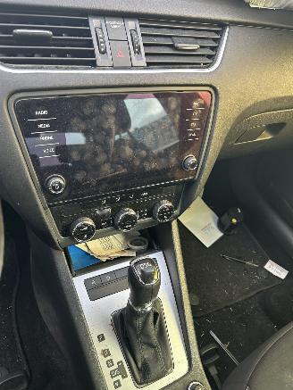 Skoda Octavia Sedan 1.0 Ambition Automaat picture 10