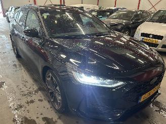 Ford Focus 1.0 EcoBoost Hybrid ST Line Stationcar   125 PK picture 3