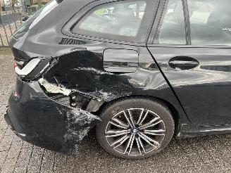 BMW 3-serie 320i Stationcar Automaat  M Pakket picture 5