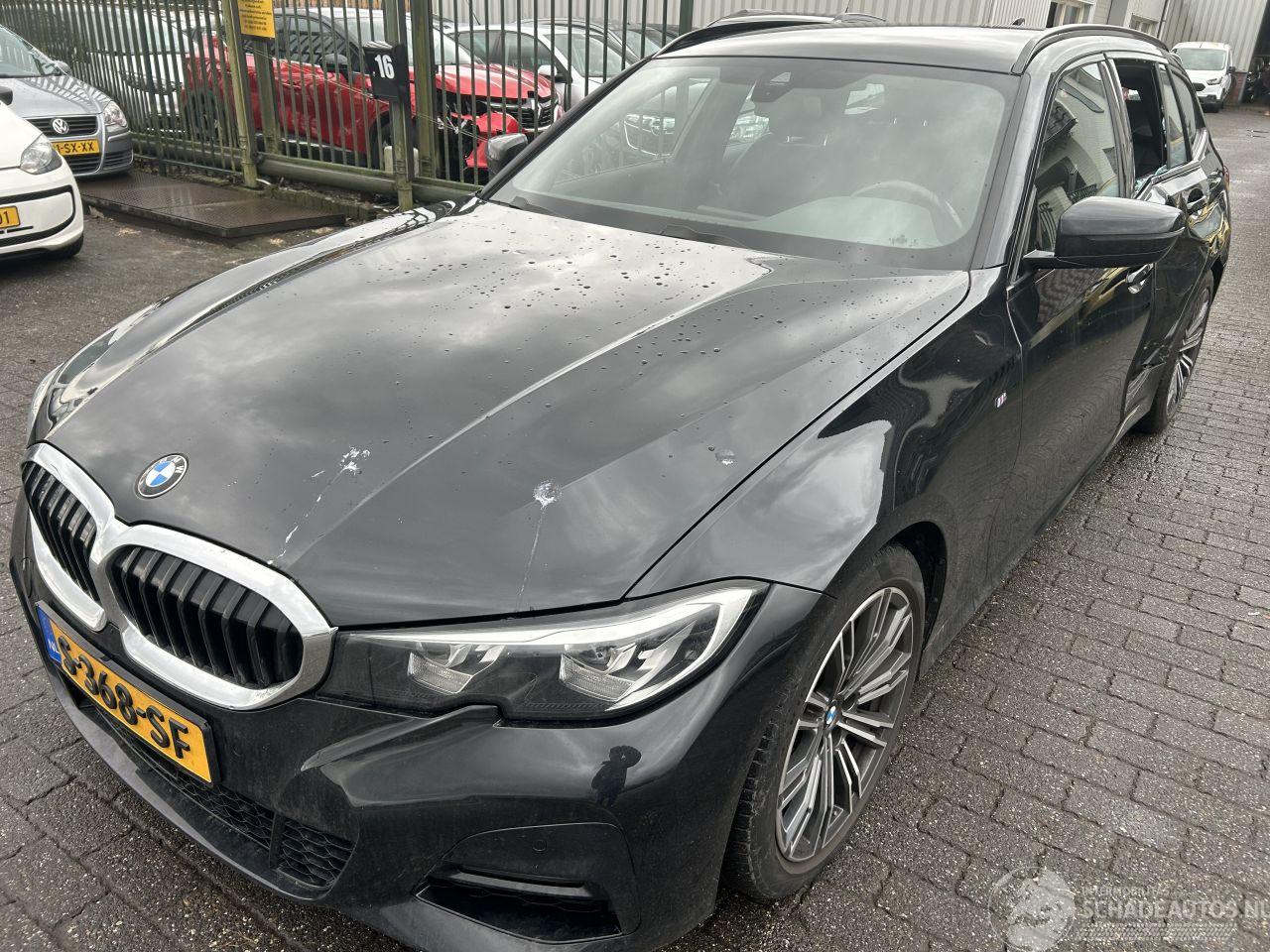 BMW 3-serie 320i Stationcar Automaat  M Pakket