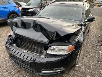 Auto incidentate Volvo V-70 2.0 D Kinetic 2010/1