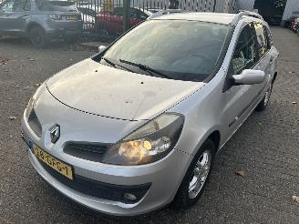 Unfallwagen Renault Clio Estate 1.2 TCE Dynamique 2008/6