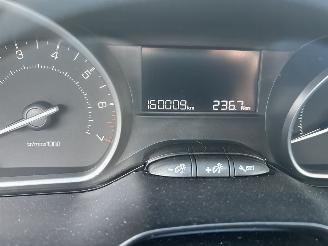 Peugeot 208 1.2 PureTech Active picture 7