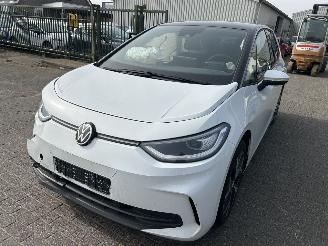Auto incidentate Volkswagen ID.3 Pro  58 kWh  150 KW 2023/11