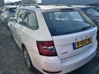 Skoda Fabia 1.0 TSI Combi Ambition picture 4
