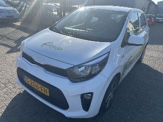 Auto incidentate Kia Picanto 1.0 Comfortline 2023/1
