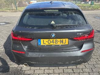 BMW 1-serie 118i  Automaat   5 Drs picture 5