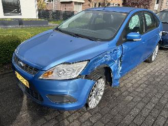damaged passenger cars Ford Focus 1.6  HB 2008/5